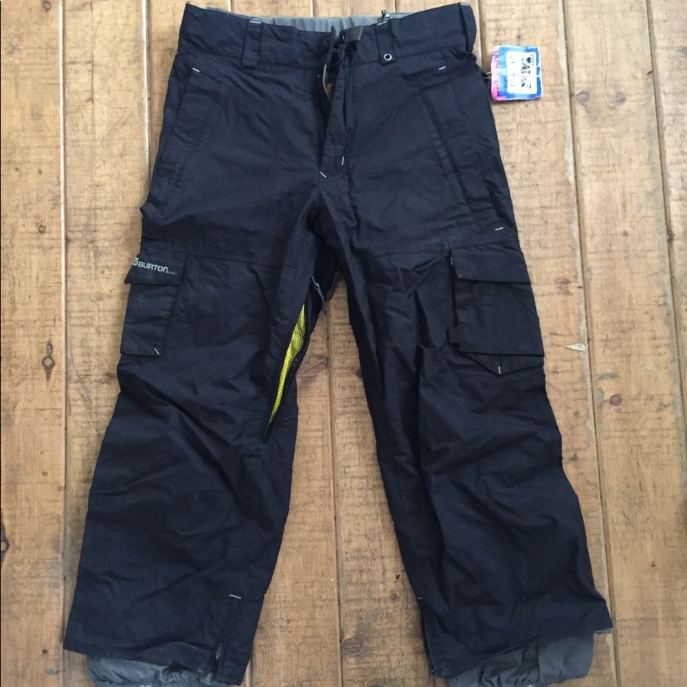 Burton Men’s Snowboarding Pants size small.